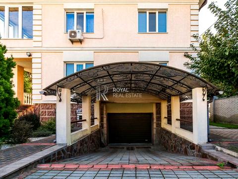 будинок за адресою Вишнева