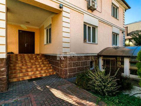 будинок за адресою Вишнева