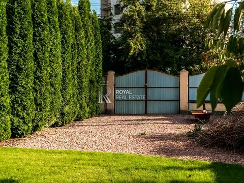 будинок за адресою Вишнева