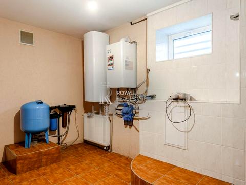 будинок за адресою Вишнева