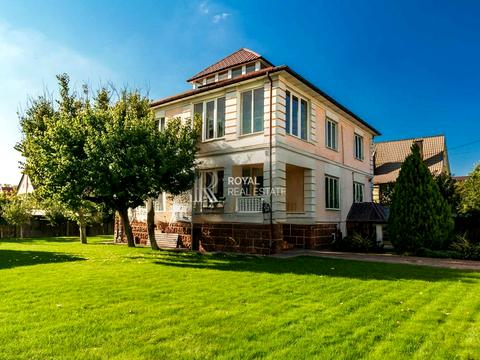 будинок за адресою Вишнева