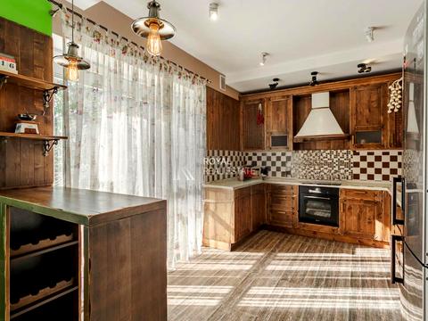 будинок за адресою Вишнева