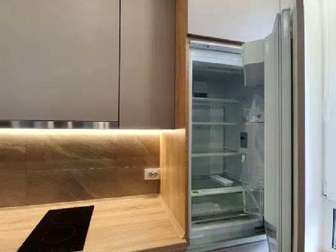 квартира за адресою Салютна вул., 2к18