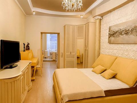 квартира за адресою Пантелеймона Куліша вул., 42