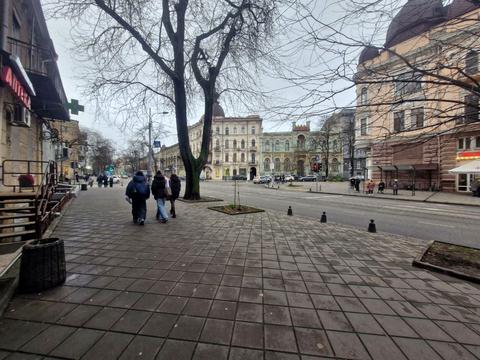 комерційна за адресою Футуристів пров., 10