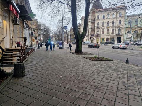 комерційна за адресою Футуристів пров., 10