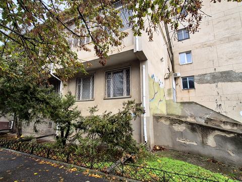 комерційна за адресою Парусна вул. (Героїв Сталінграду), 2