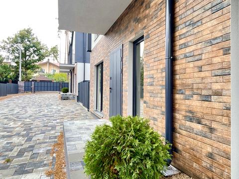 будинок за адресою Толстого