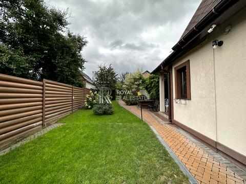 будинок за адресою Соборна вул. ()