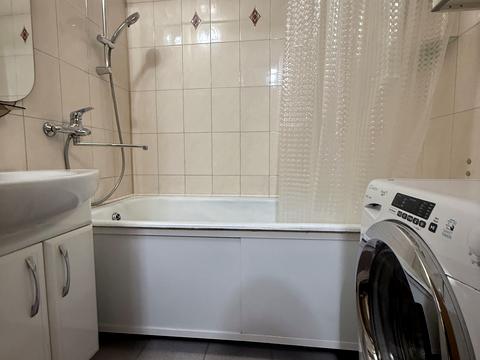 квартира по адресу Героев просп., 33