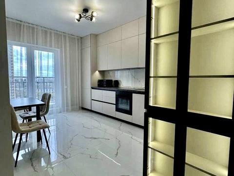 квартира по адресу Краснова ул., 1-В