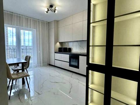 квартира по адресу Краснова ул., 1-В