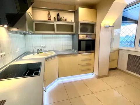 квартира за адресою Велика Васильківська вул. (Червоноармійська), 145/1