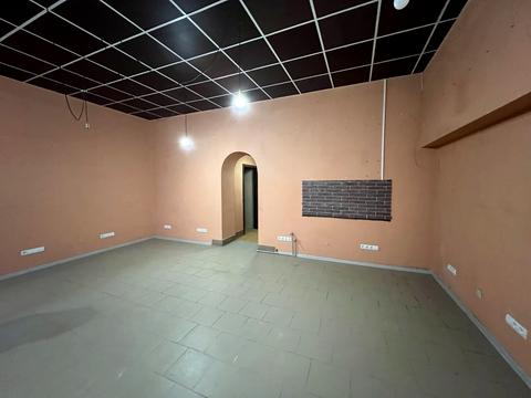 коммерческая по адресу Амосова пер., 22