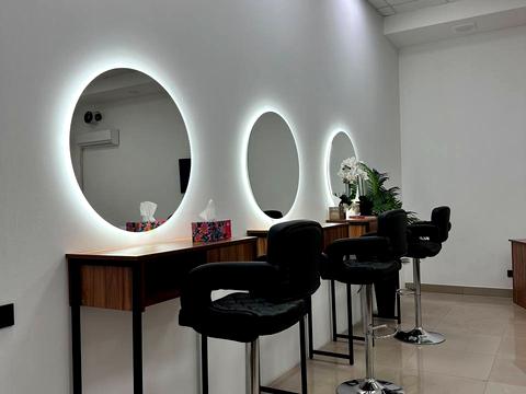 комерційна за адресою Володимира Мономаха вул. (Московська), 4