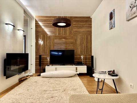 квартира по адресу Черновола просп. (700-летия Львова), 67б