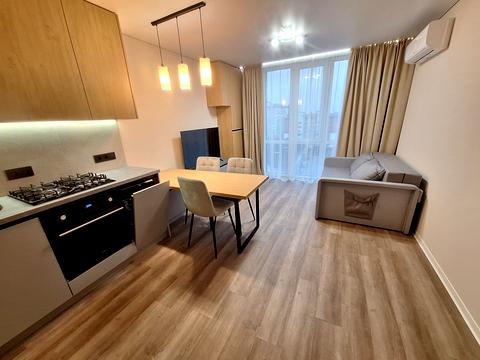 квартира за адресою Степана Бандери вул., 77-Б