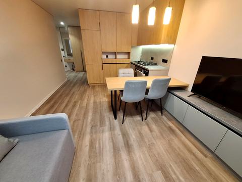 квартира за адресою Степана Бандери вул., 77-Б