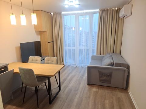 квартира за адресою Степана Бандери вул., 77-Б