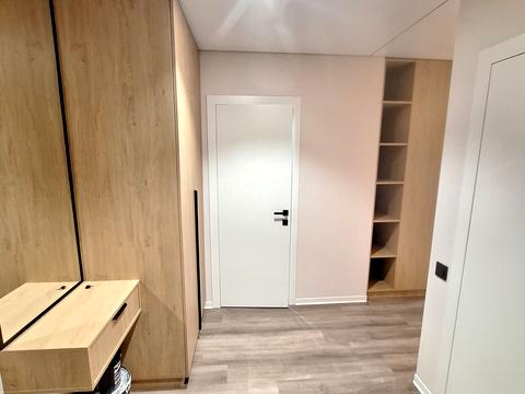 квартира за адресою Степана Бандери вул., 77-Б