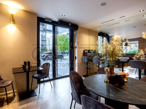 комерційна за адресою Предславинська вул., 42