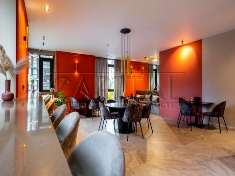 комерційна за адресою Предславинська вул., 42