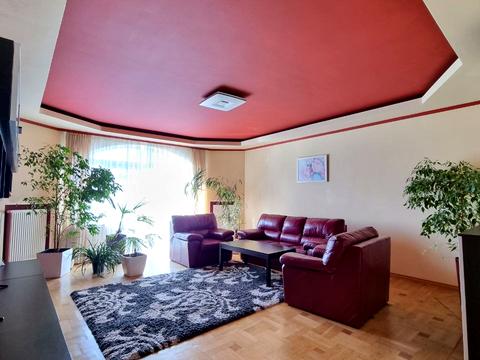 будинок за адресою Свободи, 12