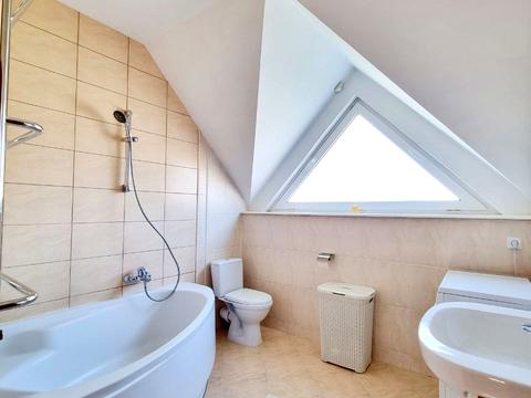 будинок за адресою Свободи, 12