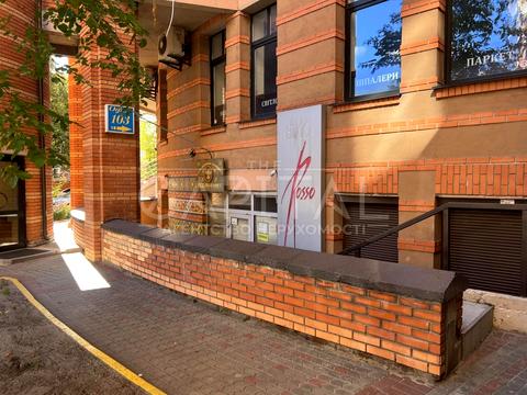 комерційна за адресою Лесі Українки бульв., 23Б