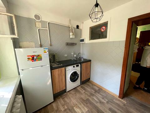 квартира по адресу Дмитрия Яворницкого просп. (Карла Маркса), 6