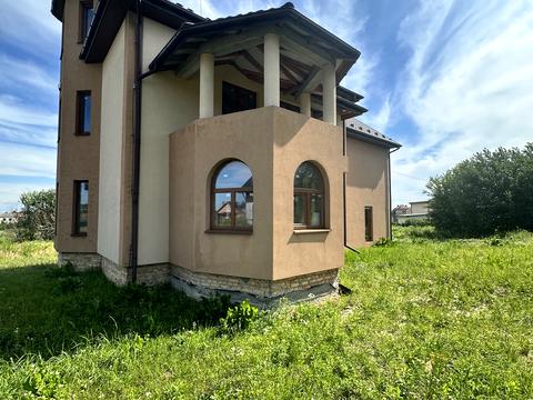 дом по адресу Александра Довженко ул.