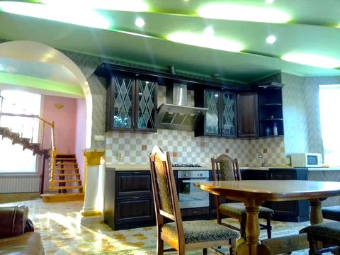 будинок за адресою Костянтинівська вул.