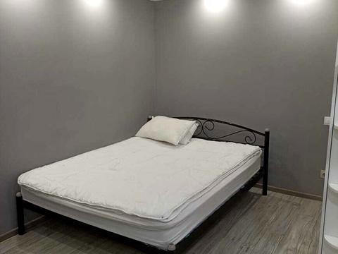 квартира за адресою Героїв полку "Азов" вул. (Маршала Малиновського), 28-Б