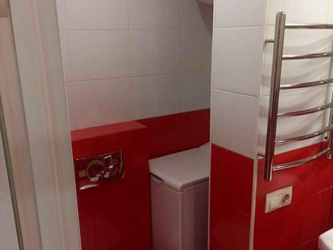 квартира за адресою Героїв полку "Азов" вул. (Маршала Малиновського), 28-Б