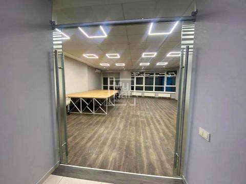 комерційна за адресою Кловський узвіз (Кловський), 7a