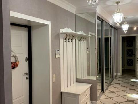 квартира по адресу Володимирська ул., 1