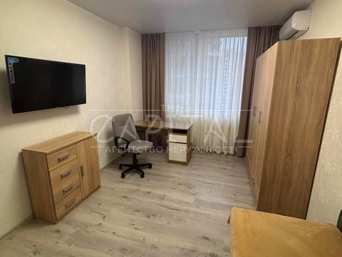 квартира по адресу Олександра Олеся ул., 2-Б