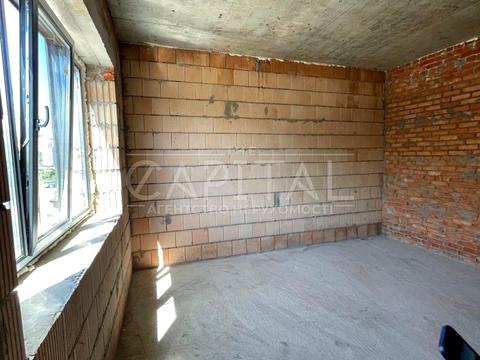 будинок за адресою Листопадна вул., 1