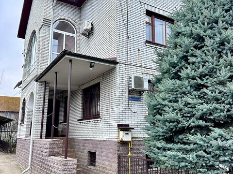 будинок за адресою Молодіжна вул.