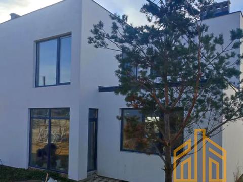 будинок за адресою Стефаника вул.