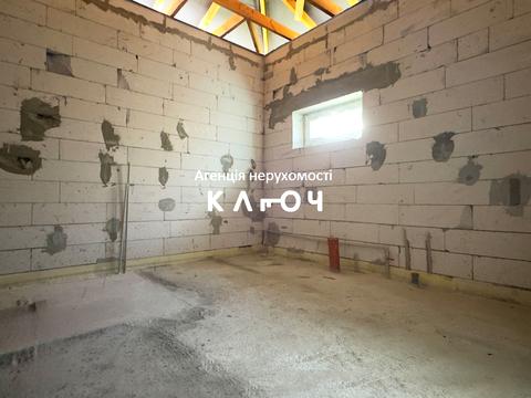 будинок за адресою Українська