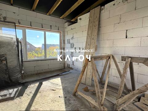 будинок за адресою Українська