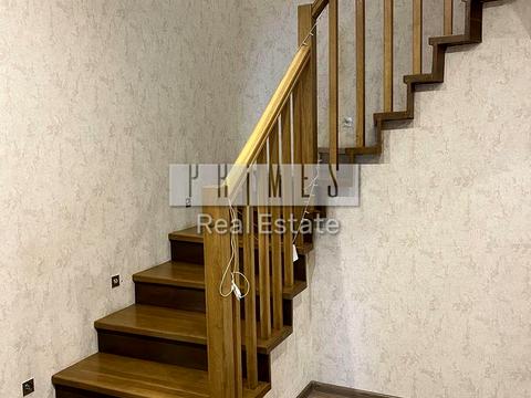 будинок за адресою Миколи Закревського вул.