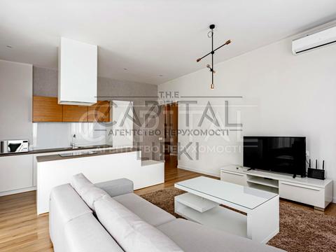 квартира за адресою Андрія Верхогляда вул. (Михайла Драгомирова), 2-А