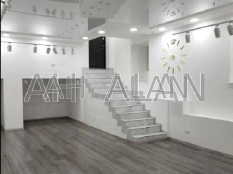 комерційна за адресою Банкова вул., 3