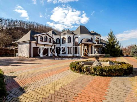 дом по адресу  ул.