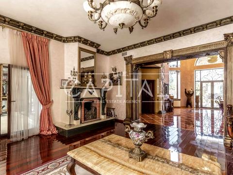 дом по адресу  ул.