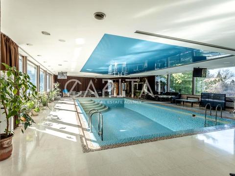 дом по адресу  ул.