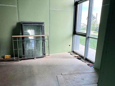 комерційна за адресою Андрія Верхогляда вул. (Михайла Драгомирова), 19-А