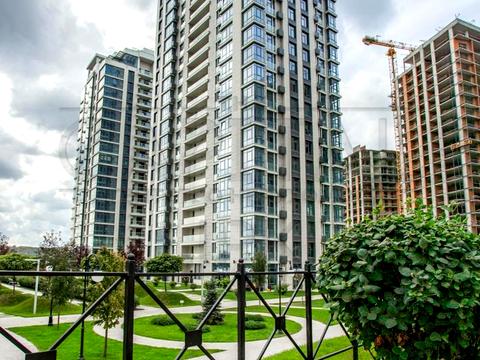 комерційна за адресою Андрія Верхогляда вул. (Михайла Драгомирова), 19-А